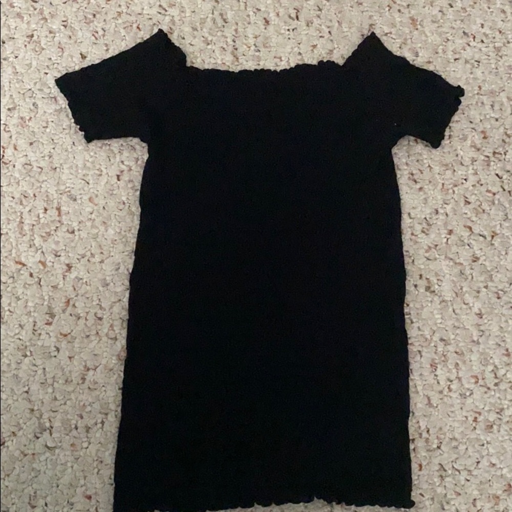 Very stretchy black off the shoulder top